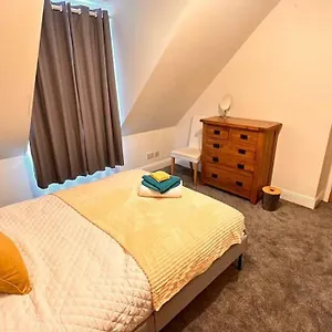 https://hidden-gem4bedroom-in-the-city.edinburghhotelsuk.org